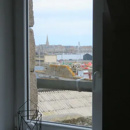 Duplex Malo Servan A 100m Intra Muros A 7min A Pied *